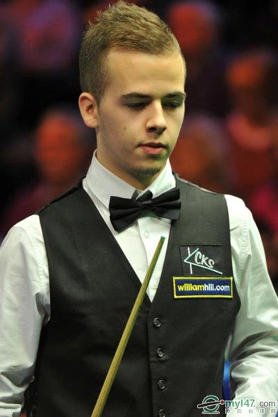 他已能用短 他已能用短